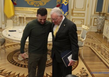 "путін в глибині душі усвідомлює, що не може виграти. Це невиграшний бій для нього" — Кіт Келлог