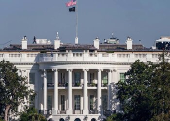 Шатдаун у США загрожує затримками постачання зброї Україні – The Telegraph