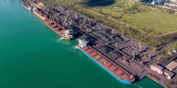 російські удари знеструмили залізничні ділянки на під'їздах до порту Південний