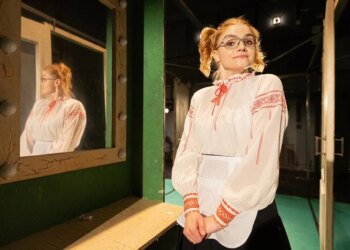 Обраниця Нищука вийшла на сцену театру Франка: перші фото