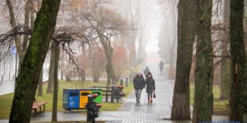 Вівторок в Україні буде хмарним з туманами, вдень до +9°