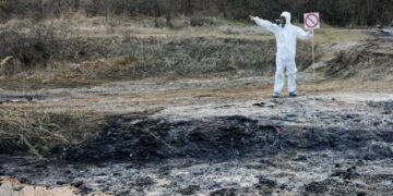 Загарбники отруюють головну річку окупованого Луганська стоками «лояльних» підприємств – ЦНС