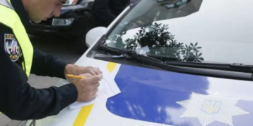 Вуличні бої і розваги: на Київщині розшукують банду хуліганів