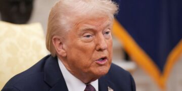 “Байден дав, а я ні”: Трамп вкотре похизувався зароблянням грошей на війні в Україні