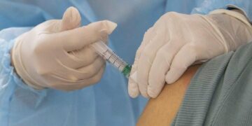 Щеплення проти вірусу папіломи людини у Києві: кого і коли вакцинують