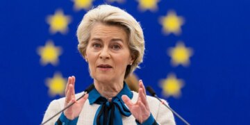 Урсула фон дер Ляєн: росія має довести готовність до миру після узгодження плану гарантій для України