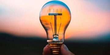 У Кривому Розі можливі серйозні аварійні відключення світла після атак рф – Вілкул