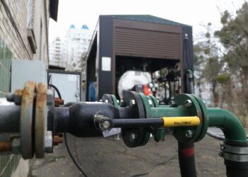 "Київтеплоенерго" розгорнуло мобільні пересувні котельні для обігріву столичних лікарень – КМДА