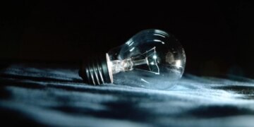 Не лише столиця: частина Київщини переходить на екстрені відключення світла