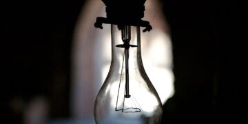 Найскладніше в енергетиці після атак рф у столичному регіоні, на Одещині обмеження, на Дніпровщині 40 тисяч без світла – Міненерго