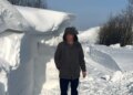 Снігові тунелі. Замети на дорогах Прикарпаття перевищували зріст людини