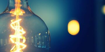 Нові відключення в Києві: як отримати світло швидше