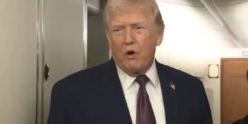 Президент США зробив курйозну заяву про оборону Гренландії