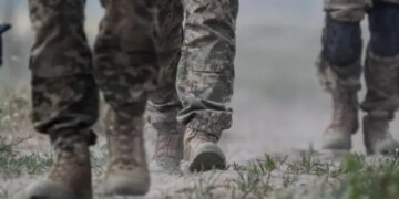 Зник звʼязок із близькою людиною на фронті: правозахисниця пояснила алгоритм дій