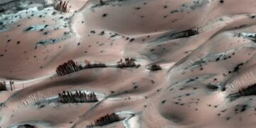 Життя на Марсі: чи можуть крижані куполи дати притулок людям