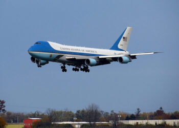 Літак Трампа не долетів до Давосу через технічні проблеми