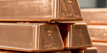 Ціна на мідь рекордно зросла через величезний попит з Китаю, – Bloomberg