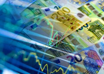 Офіційний курс євро перевищив 51 гривню. За скільки можна купити валюту в касах