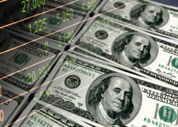 Курс долара на наступному тижні. Чи очікувати зниження після рекорду