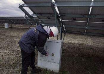 РФ вдарила по енергетиці України, є знеструмлення у чотирьох областях, – Міненерго