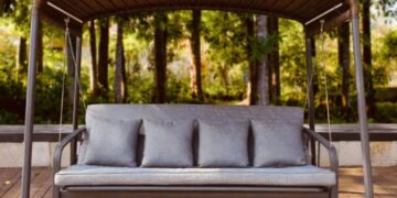 Підвісні гойдалки для саду та дачі: як обрати ідеальний варіант для відпочинку