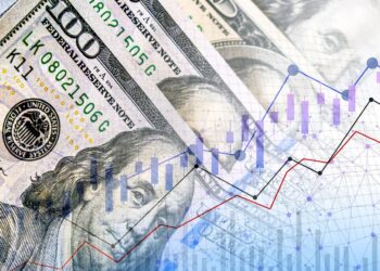 Курс долара вже перевищив 43 гривні: НБУ встановив новий максимум