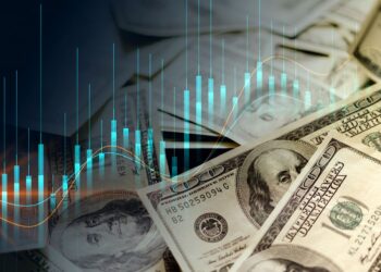 Долар продемонстрував найрізкіше падіння за три тижні: що стало причиною