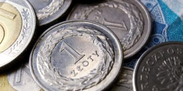 Офіційний курс злотого вперше перевищив 12 гривень