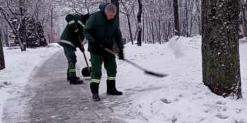 Ранкова аномалія на дорогах Києва: чому у всіх районах заблоковано дорожній рух, – ФОТО
