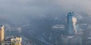 Небезпека для дихання: по всьому Києву високі показники забруднення повітря, – ФОТО