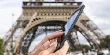 Париж наказав заблокувати підсанкційні російські сайти і канали