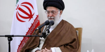 Верховний лідер Ірану готує країну до війни та своєї смерті