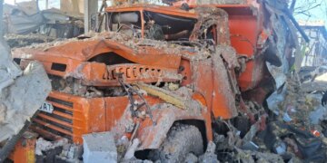 Ворог завдав ракетного удару по облавтодору: знищено базу дорожньої галузі