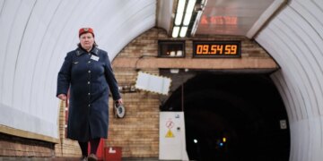 Метро "Майдан Незалежності" у Києві знову відкрите для пасажирів