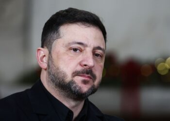 “Лише називаються владою”: Зеленський пригрозив висновками керівникам громад і областей