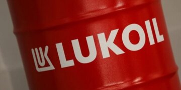 Російський бізнес масово втрачає активи за кордоном: «Лукойл» став фінальним акордом