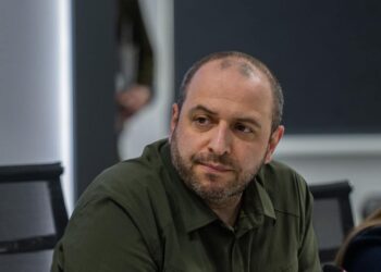 Умєров зробив першу заяву про переговори в Женеві і показав фото