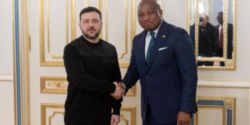 Глава МЗС Гани звернувся до Зеленського з незвичним проханням, – Bloomberg