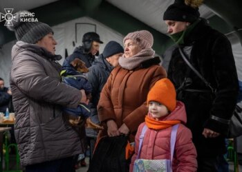 Енергоколапс у Києві. Лікарка пояснює, коли холод удома може вбити