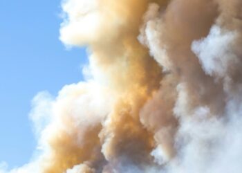 Комбінована атака РФ: у Києві пролунали потужні вибухи