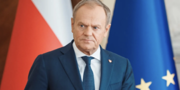 Українці нагадали світові, що без протистояння злу він не виживе – Туск