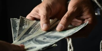 Україна піднялася на 104 місце в Індексі сприйняття корупції