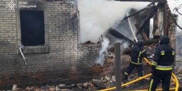 Російський дрон влучив у житловий будинок на Сумщині, постраждала людина