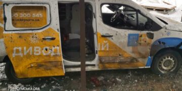 На Сумщині росіяни атакували автомобіль Укрпошти, двоє поранених