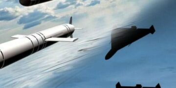 Повітряна загроза над Києвом: удари тривають у всіх районах