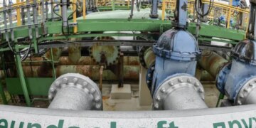 Єврокомісія скликає екстрене засідання через нафтопровід «Дружба»