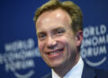 Глава Давоського форуму пішов у відставку через зв’язки з Епштейном