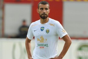 Футбольний клуб «Карпати» змінив капітана після мовного скандалу