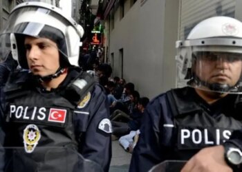 Резонансна крадіжка в Стамбулі: з авто на парковці зникли $30 млн