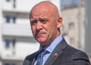 Суд продовжив строк дії обов’язків для Труханова